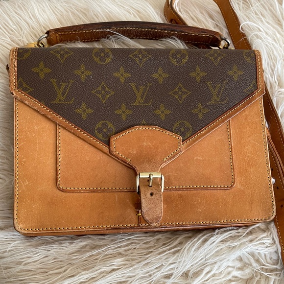 *RARE* Vintage *Collector’s Item* Louis Vuitton Shoulder Bag Clutch Handle - Picture 3 of 15